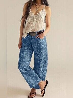 Loveimgs Women Boyfriend Baggy Barrel Blue Paisley Jean Size Medium US 8-10 NWT